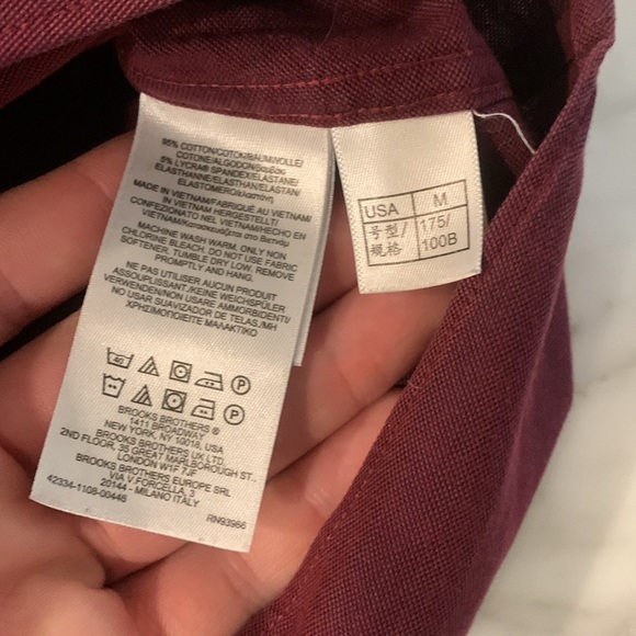 Brooks brothers Milano Oxford dress shirt size medium, burgundy - Picture 5 of 5